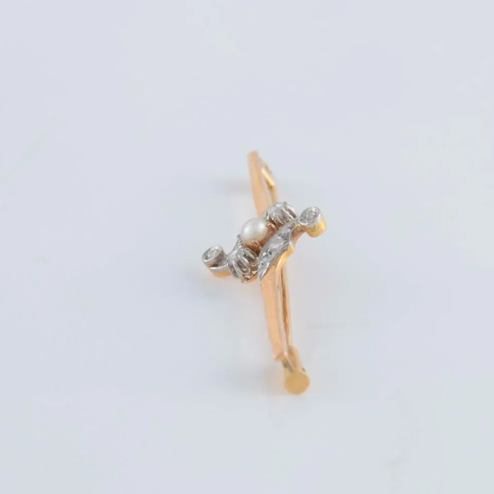 Broche or jaune diamants et perle