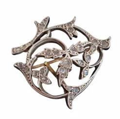 Broche or jaune diamants aux motifs végétaux fin XIXème siècle