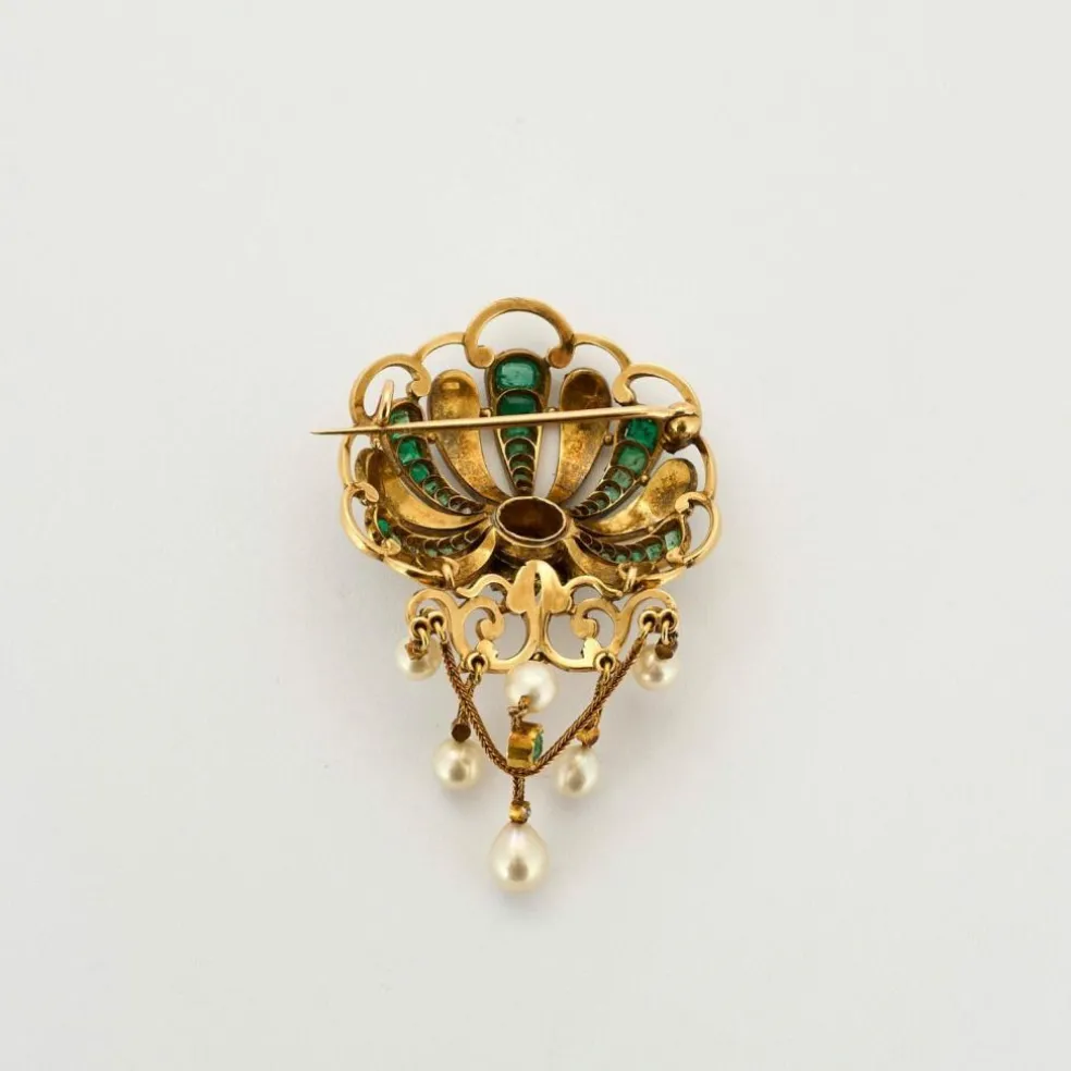 Broche or, émeraude, perles fines