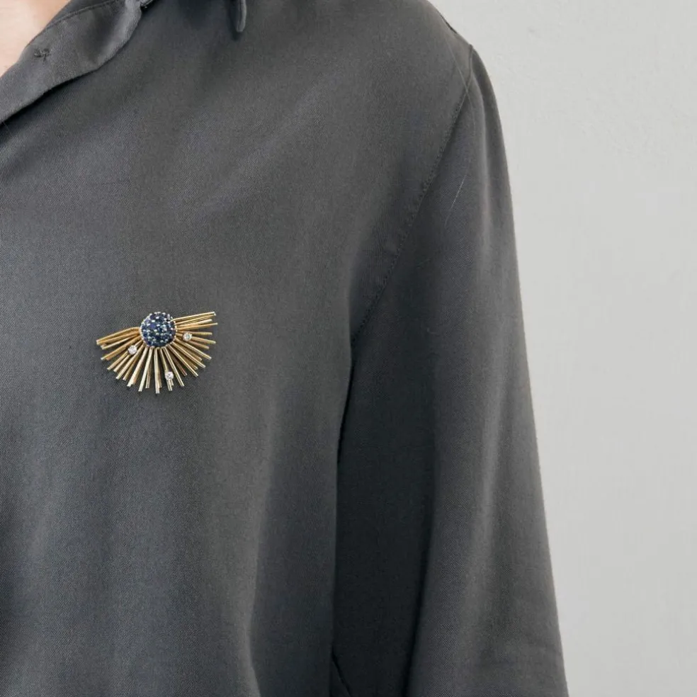 Broche or rose, saphir et diamants