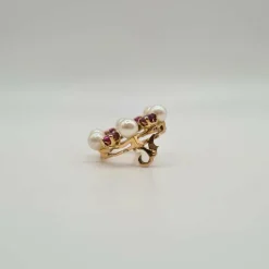 Broche or rose, saphir rose, perles de culture
