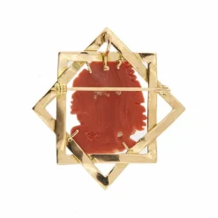 Broche pendentif en or rose avec corail