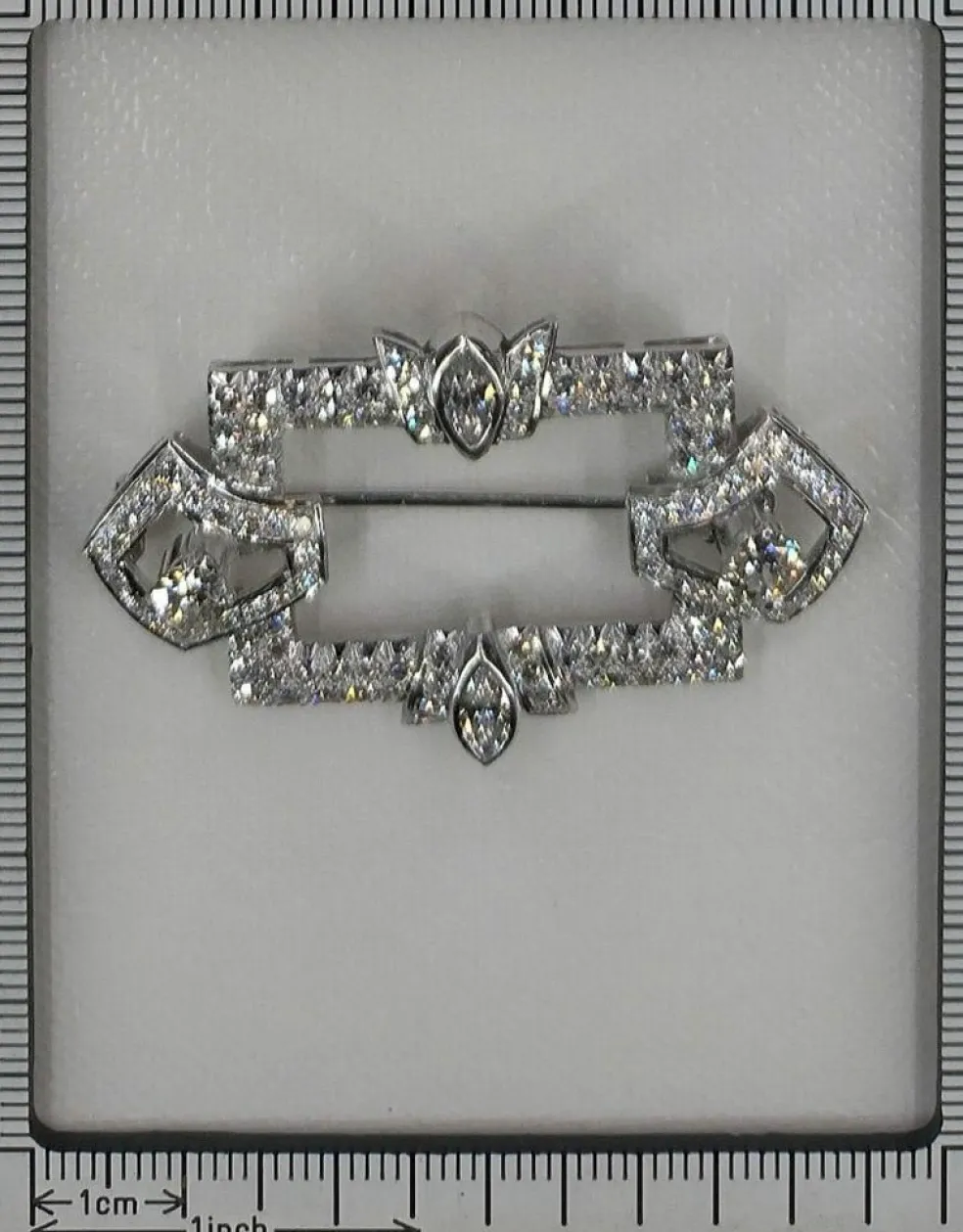 Broche platine, diamant