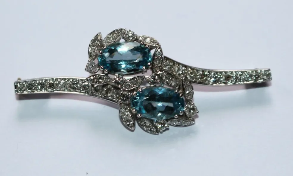 Broche rétro or gris, aigues-marines, diamants