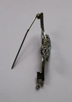 Broche rétro or gris, aigues-marines, diamants
