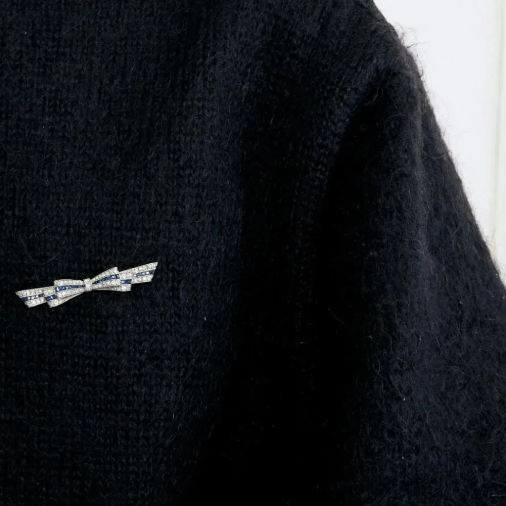 Broche ruban, diamants et saphirs