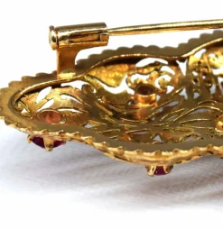 Broche rubis émeraude de l'époque victorienne