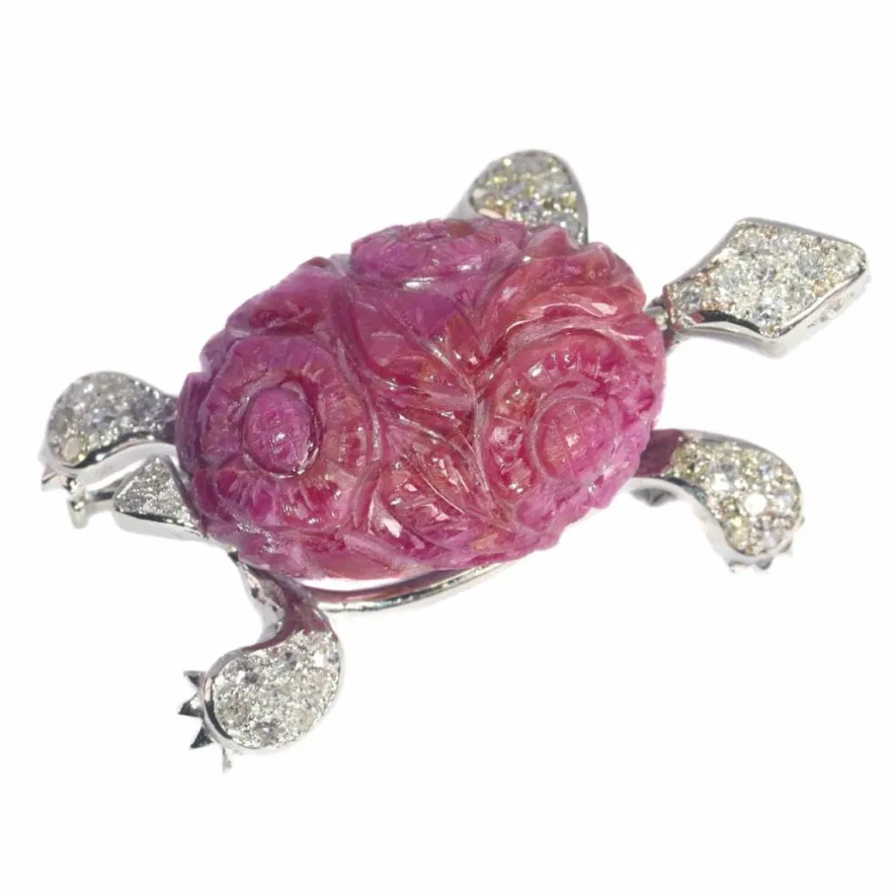 Broche tortue, diamants, rubis
