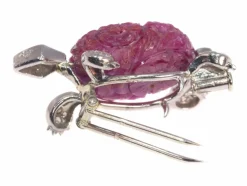 Broche tortue, diamants, rubis