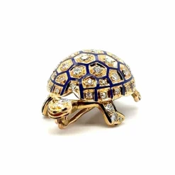 Broche tortue en or, émaillée et sertie de diamants