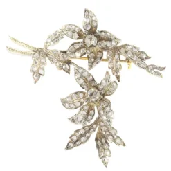Broche trembleuse sertie de diamants