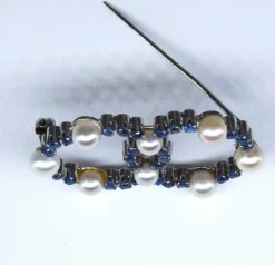 Broche vintage avec perle Akoya