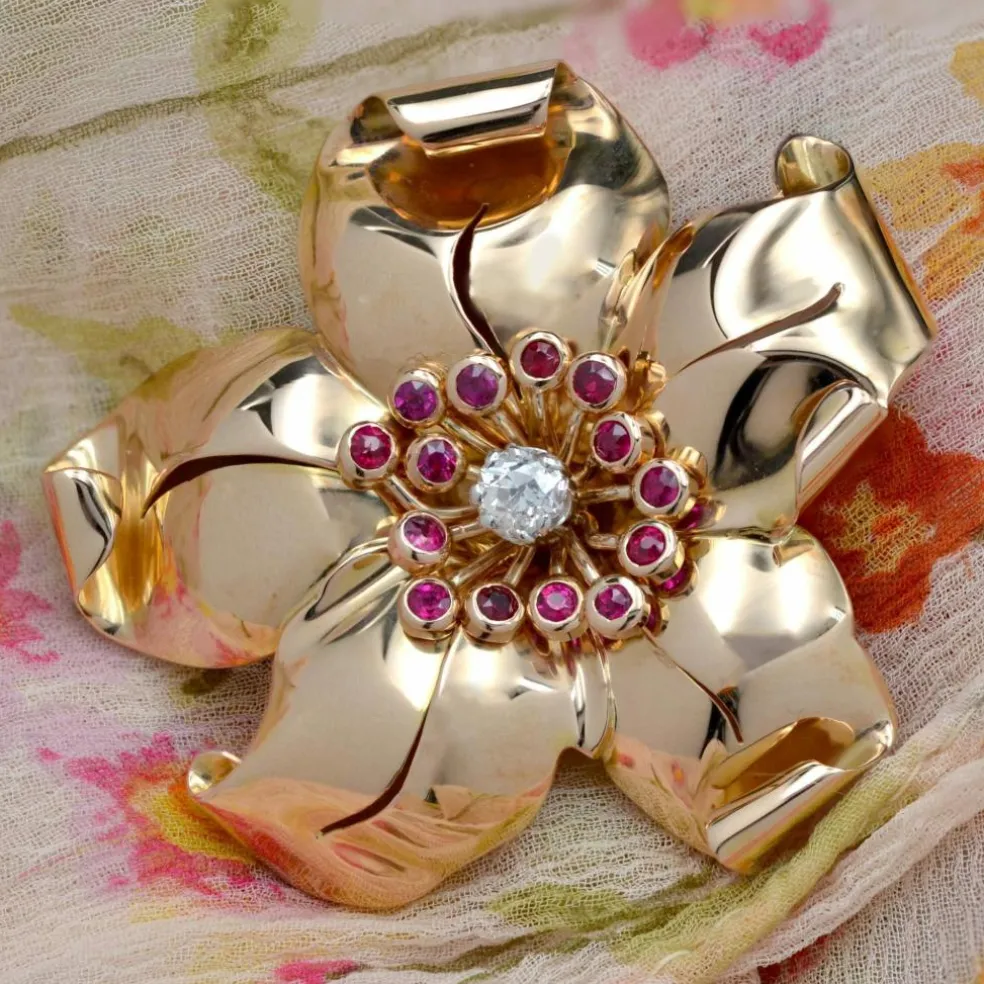 Broche vintage clip fleur diamants rubis