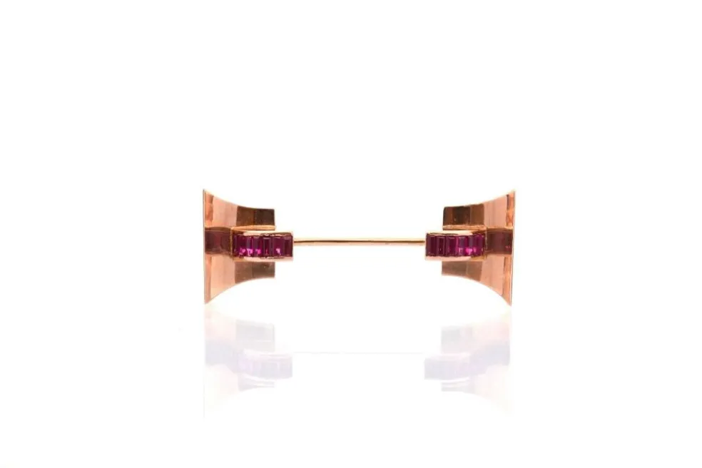 Broche vintage en or 18k et rubis synthétiques