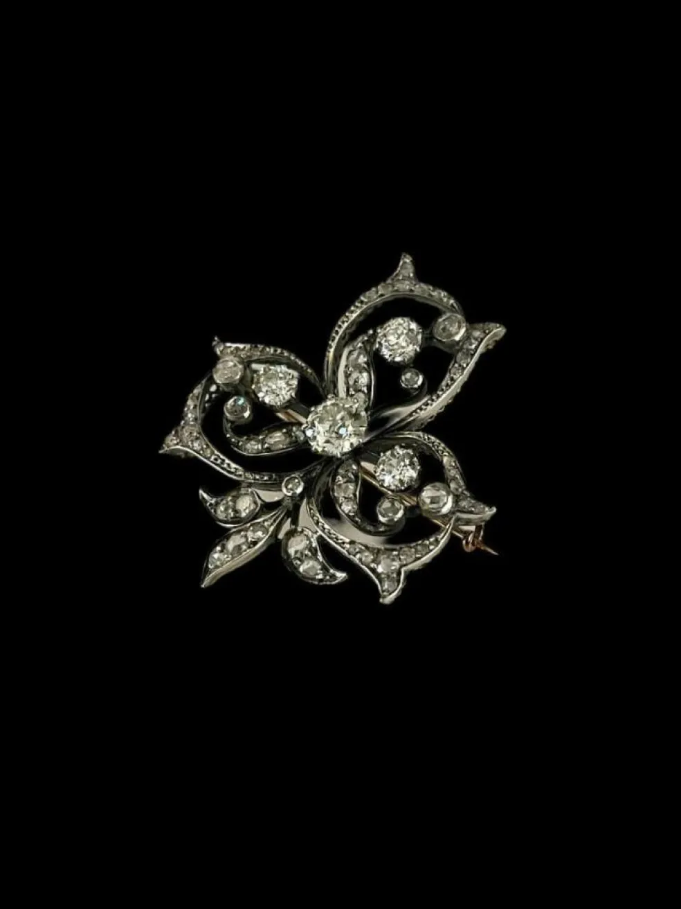 Broche Volutes Diamants XIXème Siècle