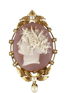 Broche/pendentif camée en agate, perles fines