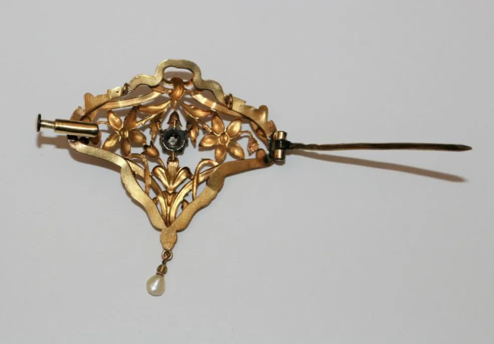 Broche-Pendentif or jaune Art Nouveau