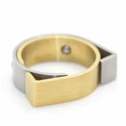 CARL DAU – Bague GEOMETRY en or et acier