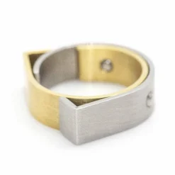 CARL DAU – Bague GEOMETRY en or et acier