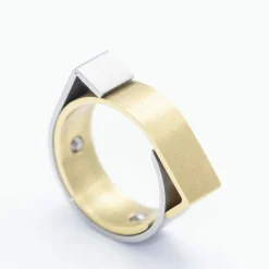 CARL DAU – Bague GEOMETRY en or et acier