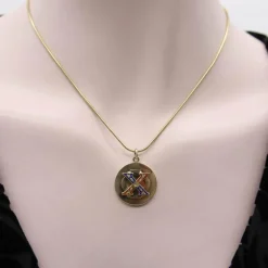 CARTIER - Pendentif médaillon vintage de la fraternité Chi Phi en or