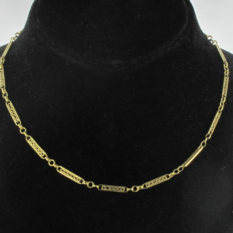 Chaine ancienne or jaune maille filigranée