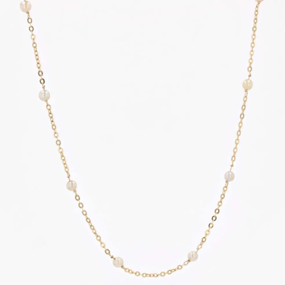 Chaine en or jaune et ses perles de culture