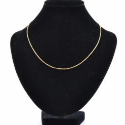 Chaine en or jaune maille forçat limée