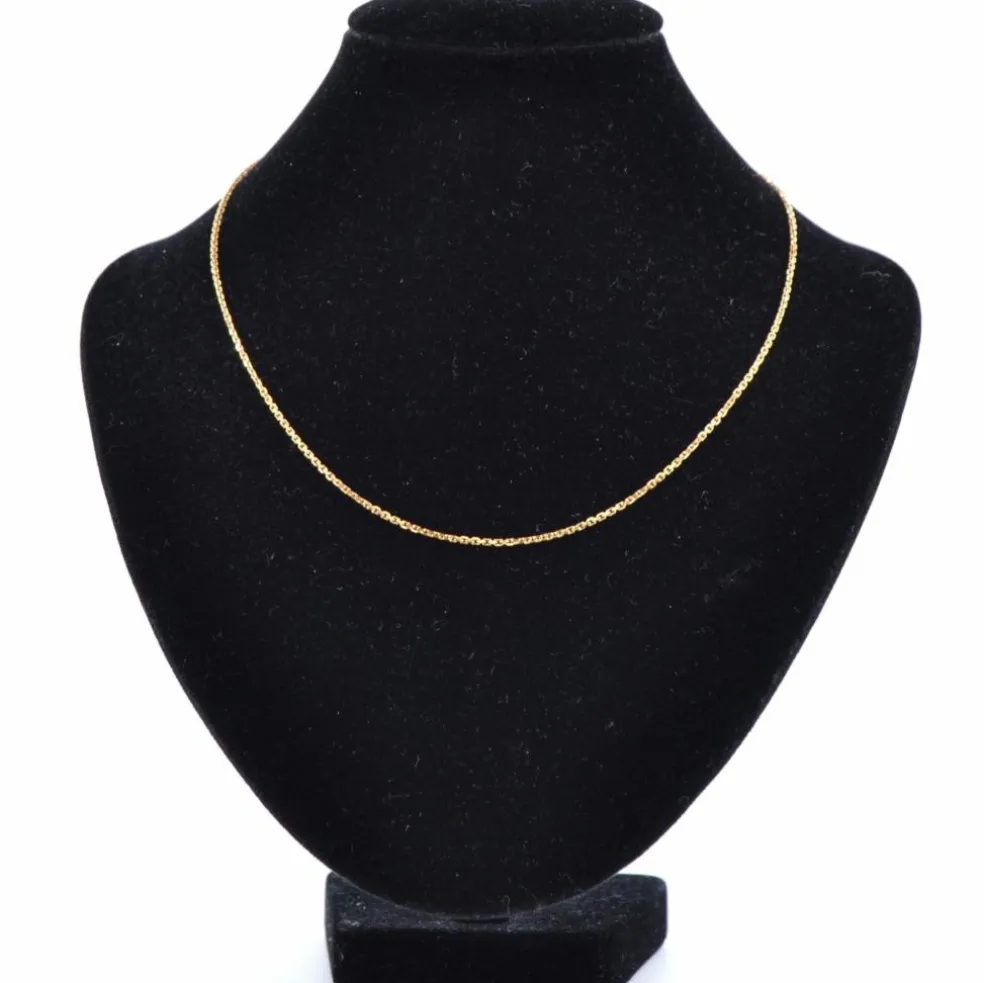 Chaine en or jaune maille forçat limée