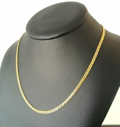 Chaîne en or jaune maille croisée plate