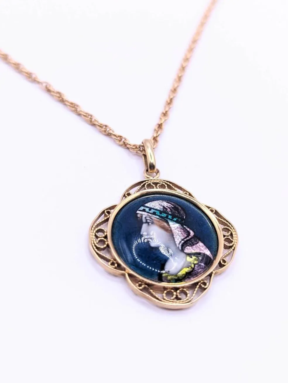 Chaîne et médaille émaillée, années 30