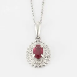 Chaîne pendentif, rubis et diamant