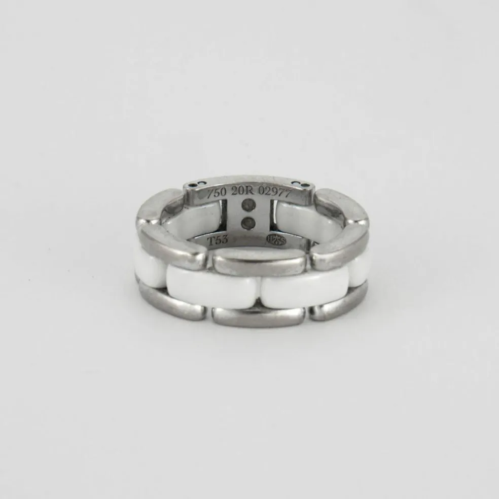 CHANEL - Bague "Ultra" céramique blanche