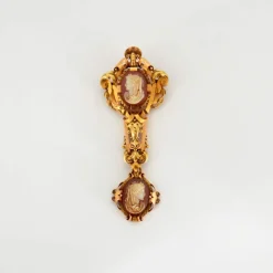 Chatelaine revisitée en Broche