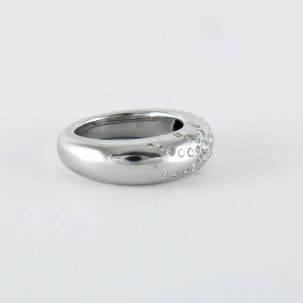 CHAUMET - Bague Feu D'artifice or blanc diamants.