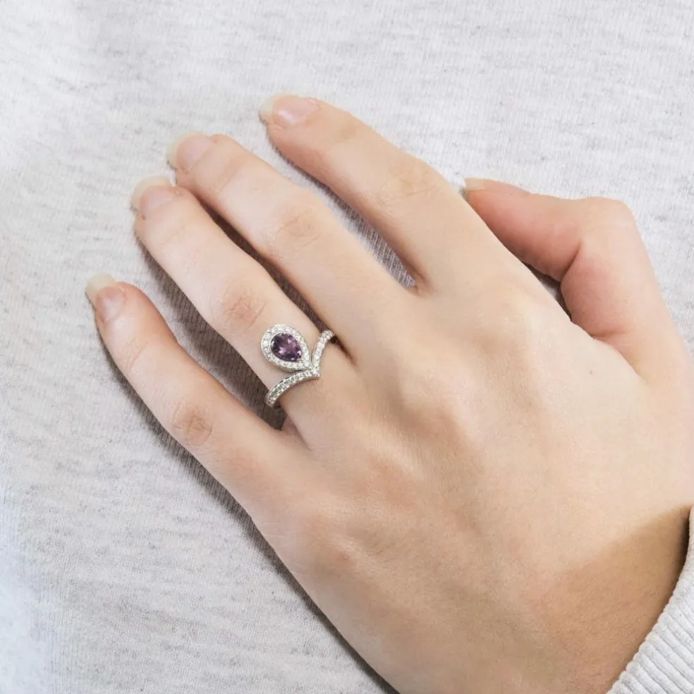 CHAUMET - JOSEPHINE AIGRETTE - Bague en or blanc, améthyste et diamants