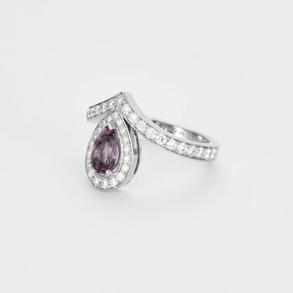 CHAUMET - JOSEPHINE AIGRETTE - Bague en or blanc, améthyste et diamants