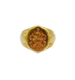 Chevalière antique or armoiries française blason aux fleurs et heaume