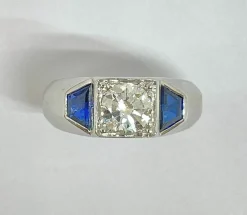 Chevalière or blanc diamant 0,92 carat saphirs synthétiques