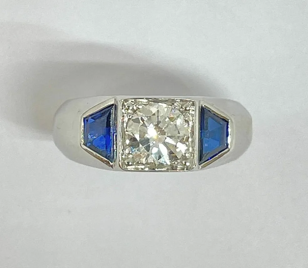 Chevalière or blanc diamant 0,92 carat saphirs synthétiques