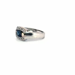 Chevalière or blanc saphir diamants