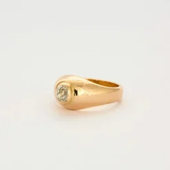 Chevalière or jaune et diamant