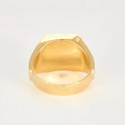 Chevalière or jaune et diamants