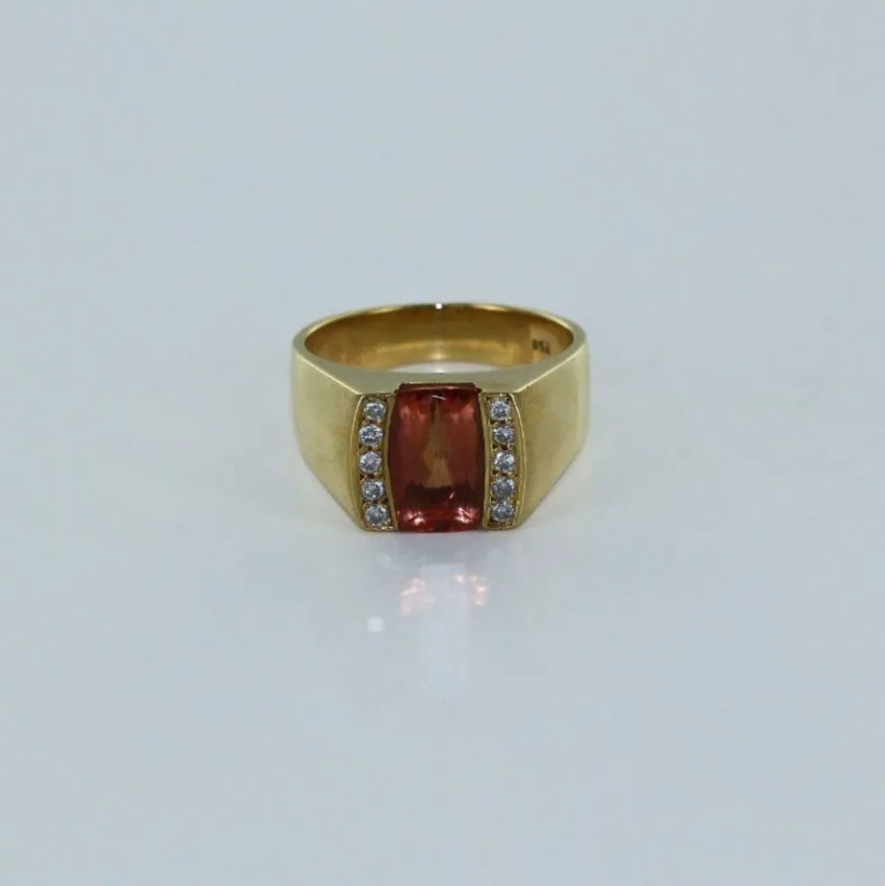 Chevalière Or jaune Topaze et Diamants