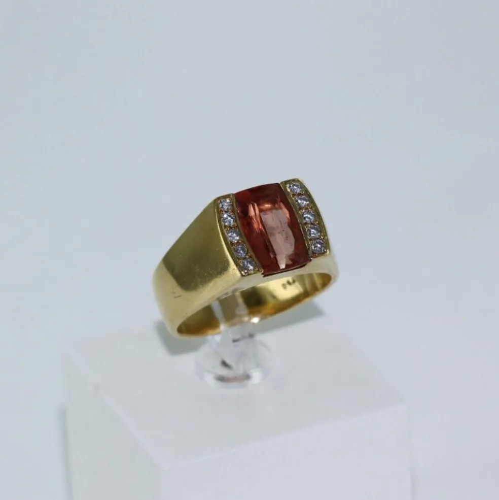 Chevalière Or jaune Topaze et Diamants
