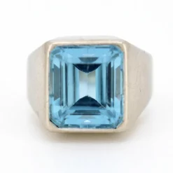 Chevalière Vintage, Or 18 carats et Aigue-Marine