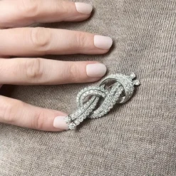 Clip de revers Nœud Or blanc Platine Diamants