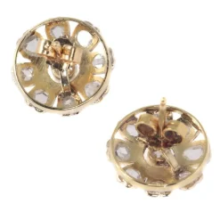 Clous d'oreilles en diamant