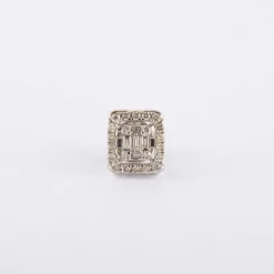 Clous d'oreilles en or blanc, diamants