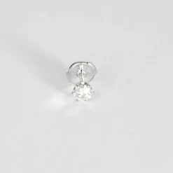 Clous d'oreilles or blance et diamants